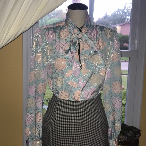 Marlis by Ellis Design beautiful blouse - Picture 2 of 8